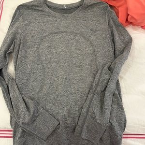 lululemon top